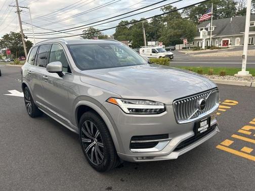 2025 Volvo XC90 B5 Core