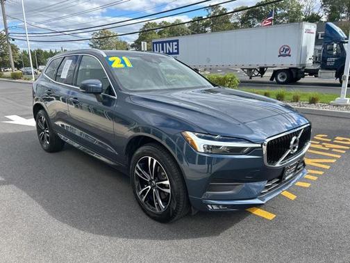 2021 Volvo XC60 T5 Momentum