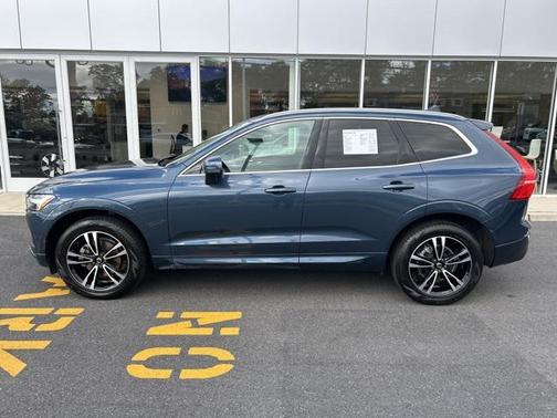 2021 Volvo XC60 T5 Momentum