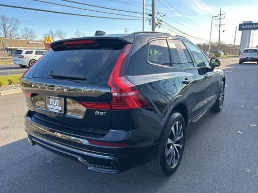 2025 Volvo XC60 B5 Plus