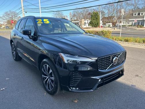 2025 Volvo XC60 B5 Plus