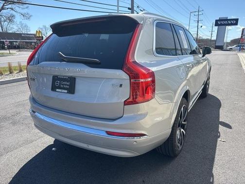 2024 Volvo XC90 B5 Plus Bright Theme