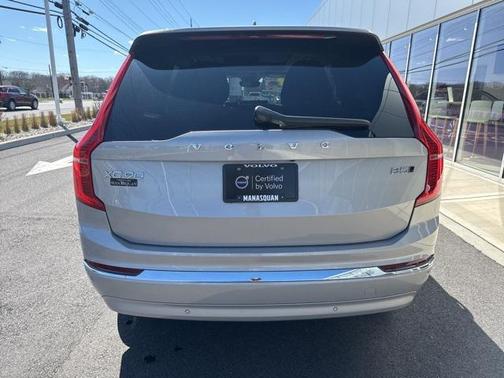 2024 Volvo XC90 B5 Plus Bright Theme