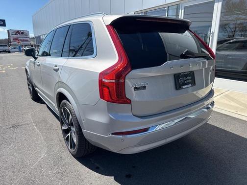 2024 Volvo XC90 B5 Plus Bright Theme