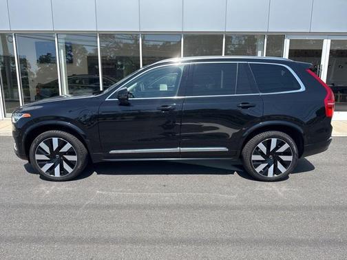 2024 Volvo XC90 Recharge Plug-In Hybrid T8 Ultimate 6-Seater