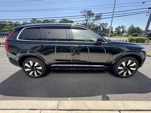2024 Volvo XC90 Recharge Plug-In Hybrid T8 Ultimate 6-Seater