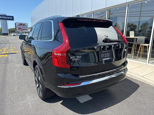 2024 Volvo XC90 Recharge Plug-In Hybrid T8 Ultimate 6-Seater