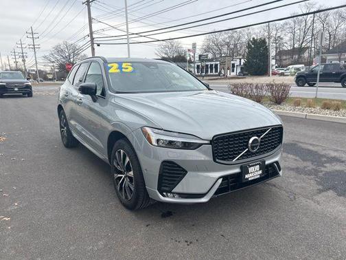 2025 Volvo XC60 B5 Plus