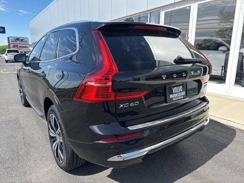 2022 Volvo XC60 B5 Inscription