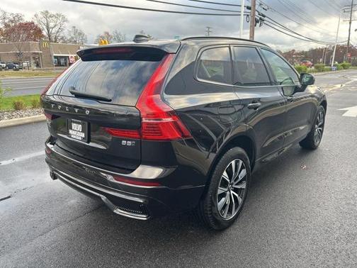 2025 Volvo XC60 B5 Core