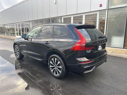 2025 Volvo XC60 B5 Core