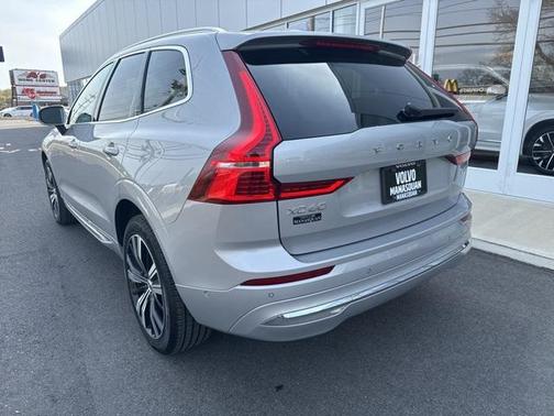 2022 Volvo XC60 B5 Inscription