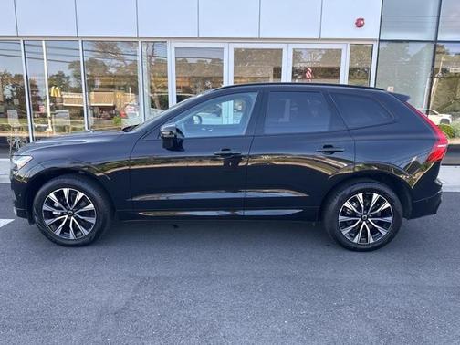 2025 Volvo XC60 Plus