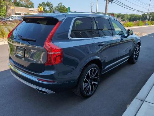 2021 Volvo XC90 Recharge Plug-In Hybrid T8 Inscription Expression 7 Passenger