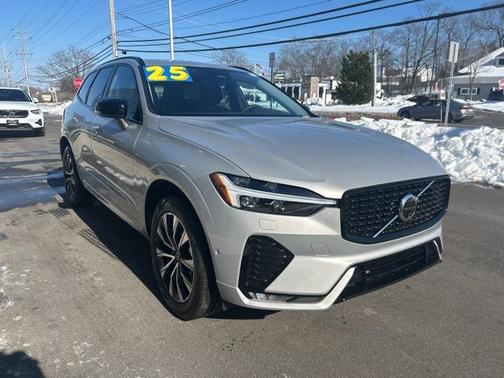 2025 Volvo XC60 B5 Plus