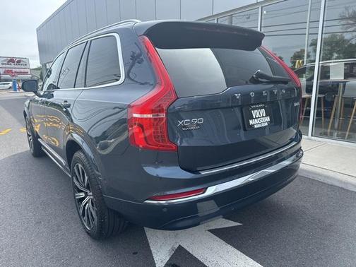 2025 Volvo XC90 B6 Plus 7-Seater