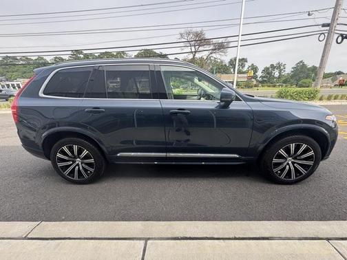 2025 Volvo XC90 B6 Plus 7-Seater