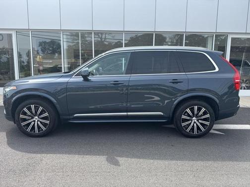 2025 Volvo XC90 B6 Plus 7-Seater