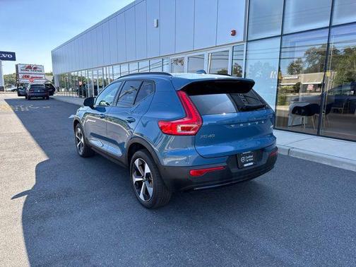 Fjord Blue Metallic 2025 Volvo XC40 B5 Plus Dark Theme
