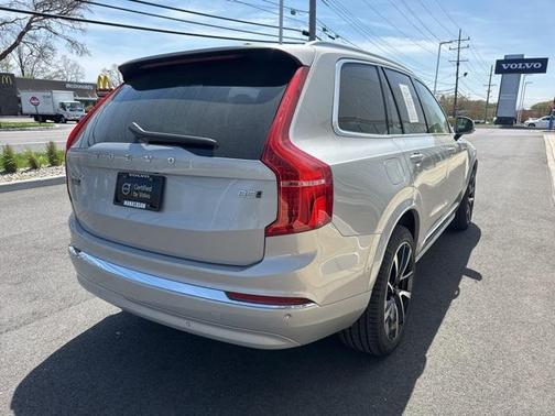 2024 Volvo XC90 B5 Plus Bright Theme