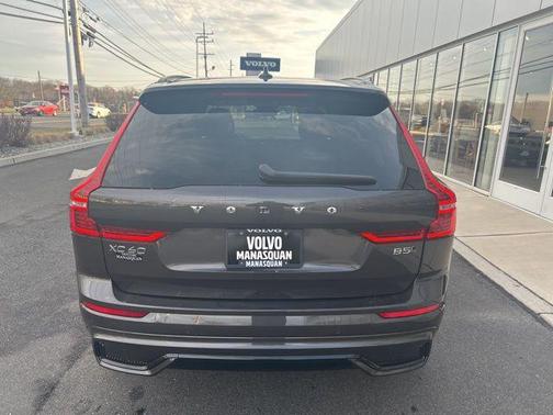 2025 Volvo XC60 B5 Plus