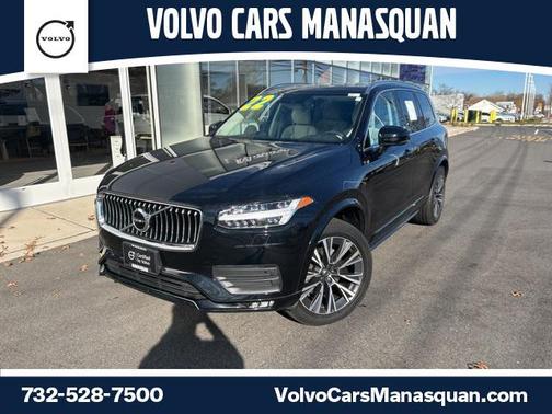 2022 Volvo XC90 T5 Momentum