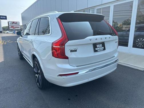 2023 Volvo XC90 B6 Plus 6-Seater