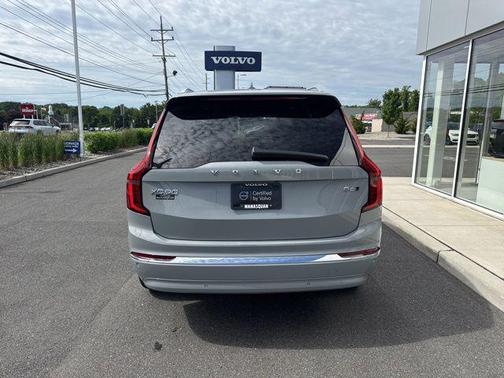 Vapour Grey Metallic 2025 Volvo XC90 B6 Plus 7-Seater