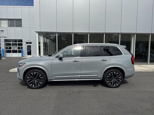 Vapour Grey Metallic 2025 Volvo XC90 B6 Plus 7-Seater