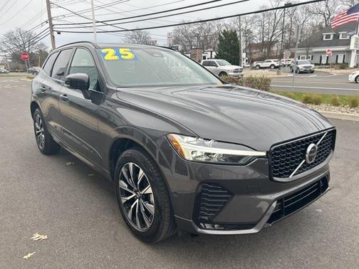 2025 Volvo XC60 B5 Plus