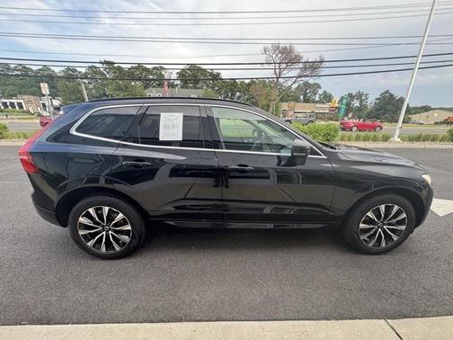 2023 Volvo XC60 B5 Core