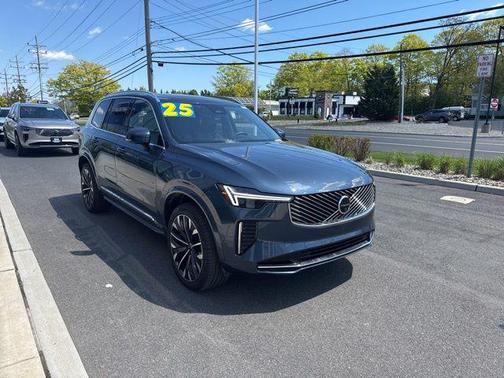 Denim Blue Metallic 2025 Volvo XC90 B6 Plus 7-Seater