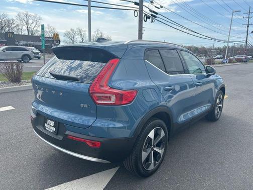 Fjord Blue Metallic 2025 Volvo XC40 B5 Plus Bright Theme