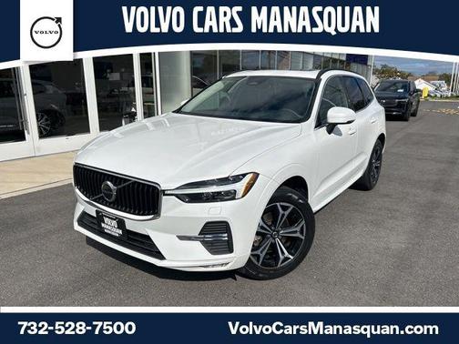 2022 Volvo XC60 B5 Momentum