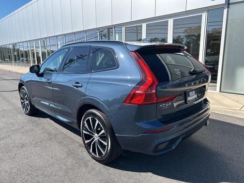 2025 Volvo XC60 B5 Plus