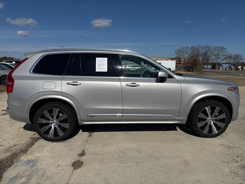 2024 Volvo XC90 B5 Plus Bright Theme