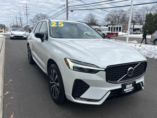 2025 Volvo XC60 B5 Plus