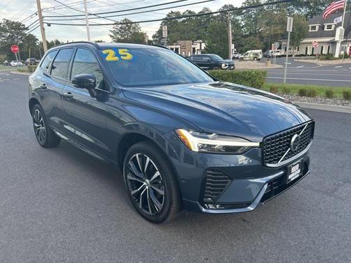 2025 Volvo XC60 B5 Plus