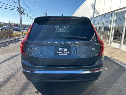 2025 Volvo XC90 B6 Plus 7-Seater