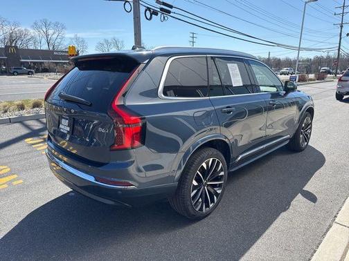 2025 Volvo XC90 B6 Plus 7-Seater