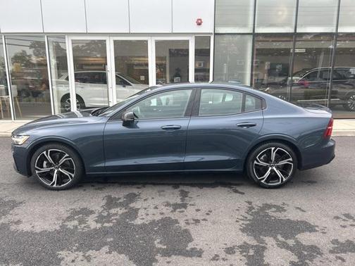 2025 Volvo S60 B5 Core