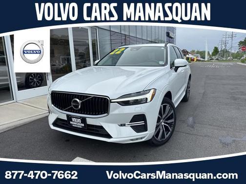2022 Volvo XC60 Momentum