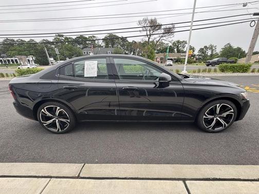 2025 Volvo S60 B5 Plus