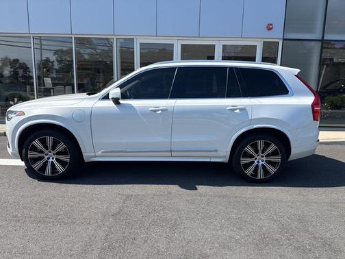2023 Volvo XC90 Recharge Plug-In Hybrid T8 Plus Bright Theme 7-Seater