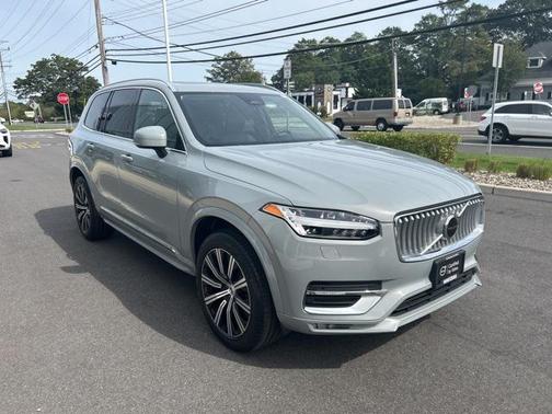 2024 Volvo XC90 B5 Core Bright Theme