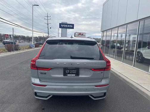 2025 Volvo XC60 B5 Plus