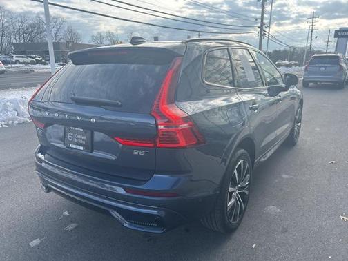 2025 Volvo XC60 B5 Plus