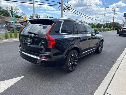 Onyx Black Metallic 2025 Volvo XC90 B6 Plus 7-Seater