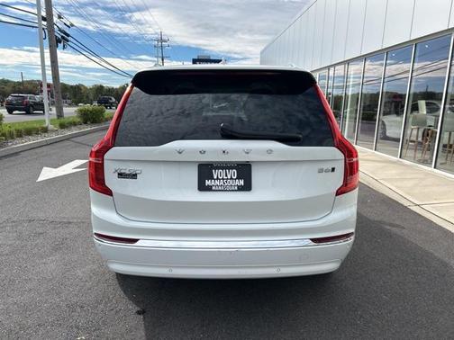 2023 Volvo XC90 B6 Plus 7-Seater