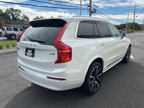 2023 Volvo XC90 B6 Plus 7-Seater